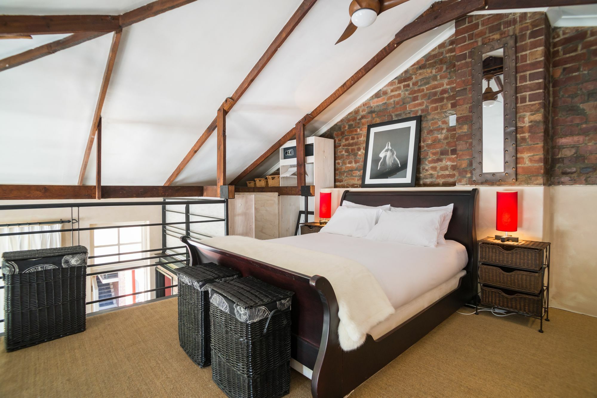 122 Victoria Junction Hotel *
